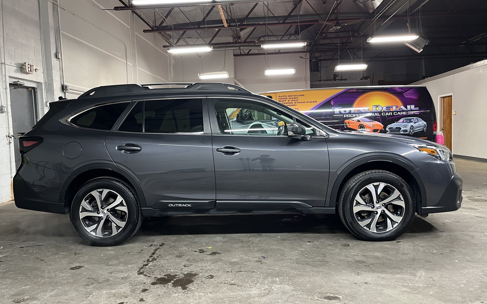 Subaru Car polish and wax Ann Arbor